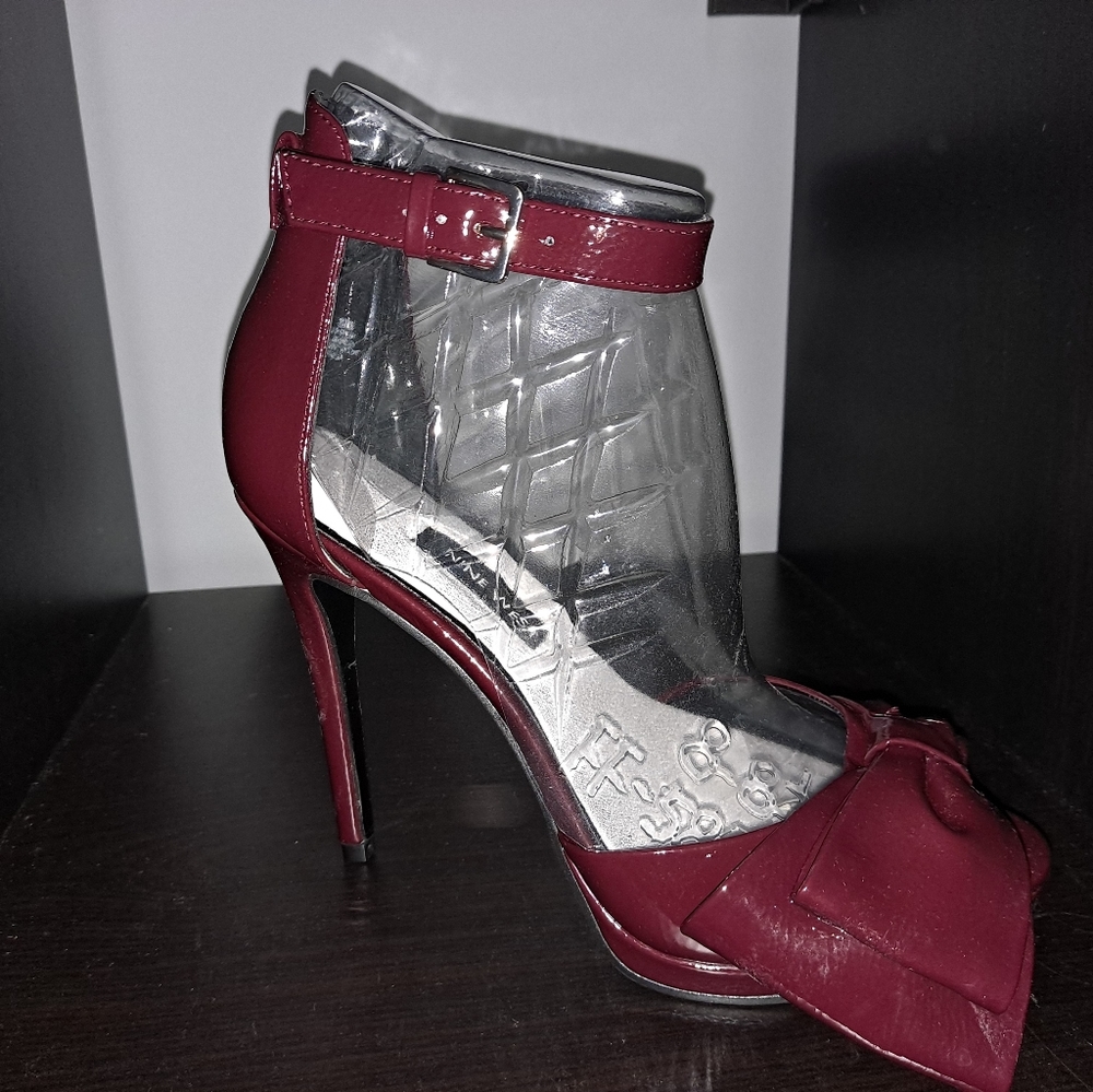 Shoe - Picture 4 of 6